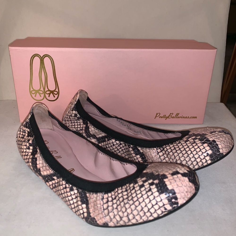 Pretty Ballerinas Pink and Black Snakeskin Flats